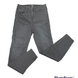 Black forever 21+ skinny jeans